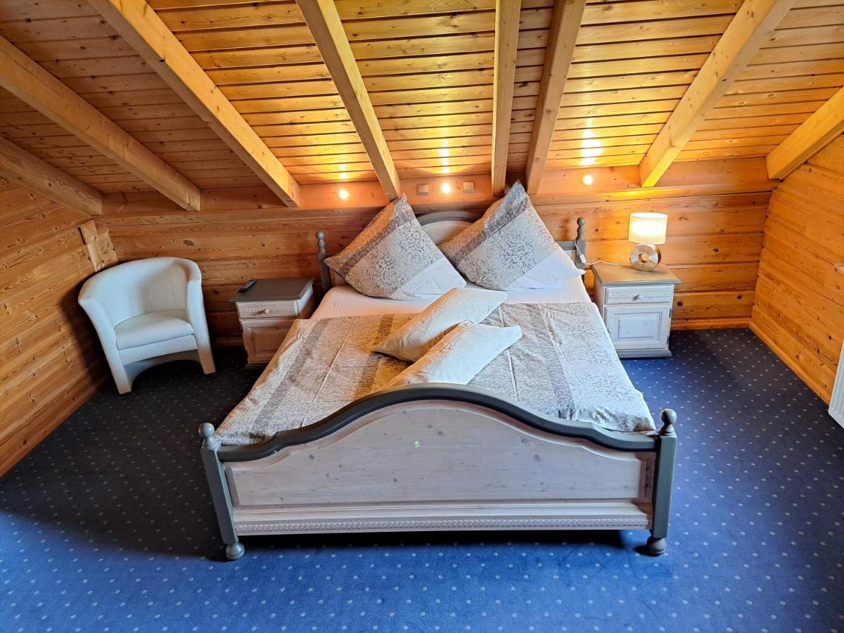 Steewer Landhaus Gemuetliche Ferienwohnung Bis 6 Pers In Ruhiger Ortsrandlage Stebach Exteriör bild